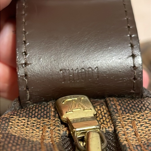 Louis Vuitton DE Naviglio - Picture 14 of 15